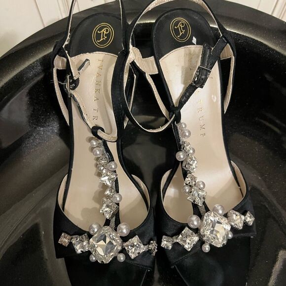 Ivanka Trump Black Alluvia Satin Jeweled Evening Sandals Sz 8 - Picture 3 of 14